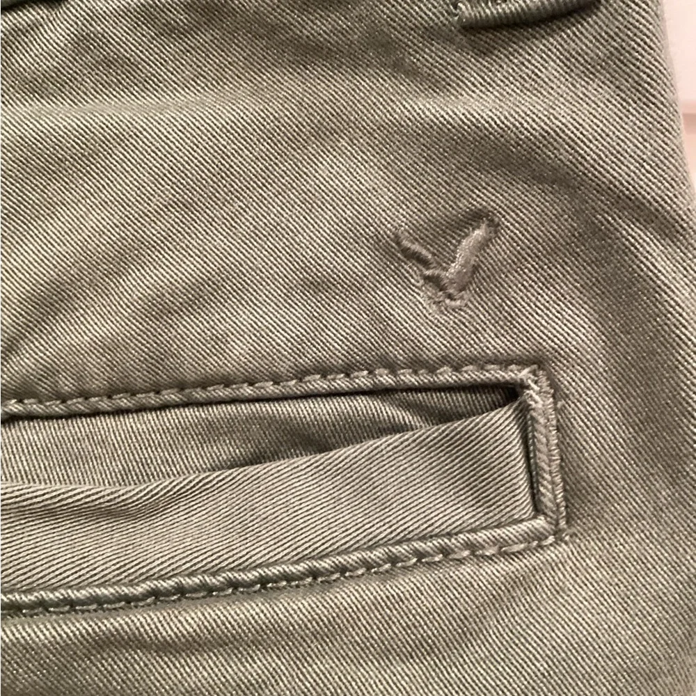 American Eagle Twill Strech Shorts 4 - Picture 5 of 9